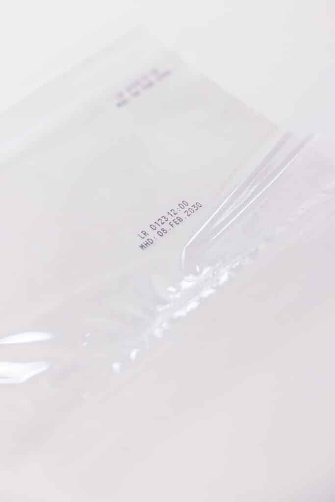 Labeling printed on transparent film with mobile direct printing