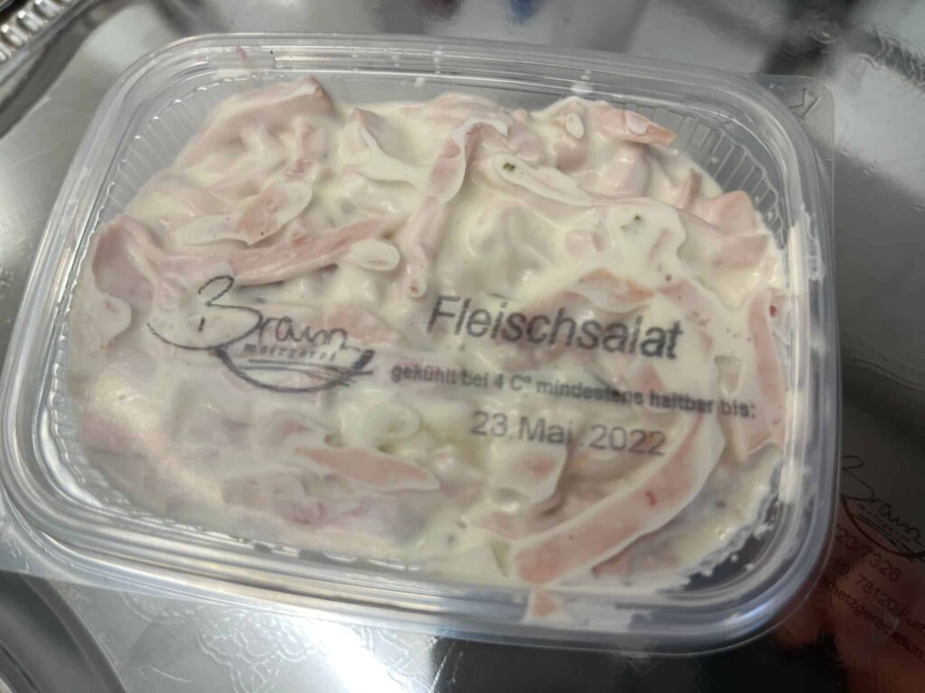 Lebensmittelverpackung mit aufgedruckter Produktkennzeichnung